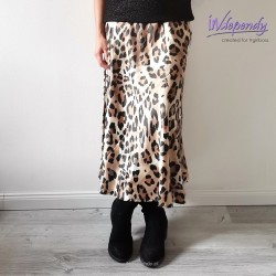 Satynowa spódnica maxi w panterkę | Elegancka spódnica z pazurem na jesień