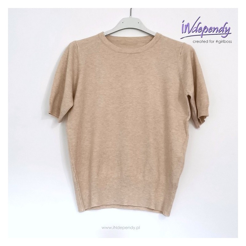 Dzianinowa bluzka basic – elegancka baza kapsułowej garderoby | wiskoza