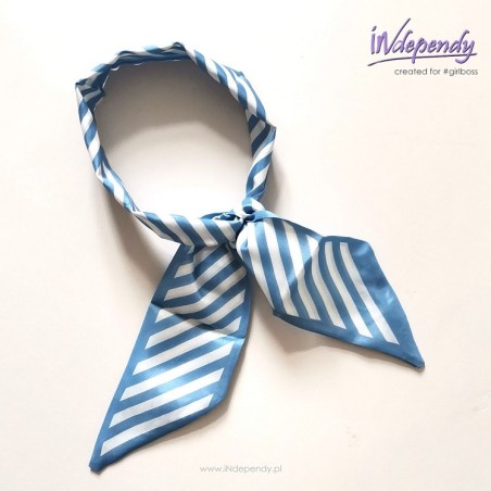 Satynowy szalik w białoniebieskie paski – elegancka gawroszka na szyję i włosy