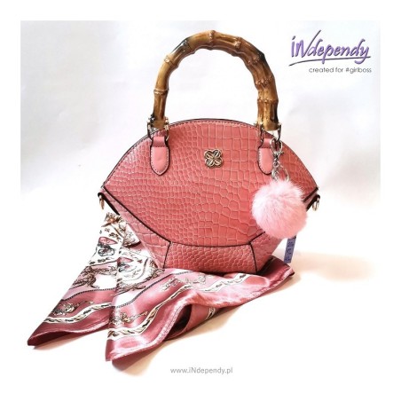 Zestaw: lakierowana torebka damska, satynowa chusta i breloczek