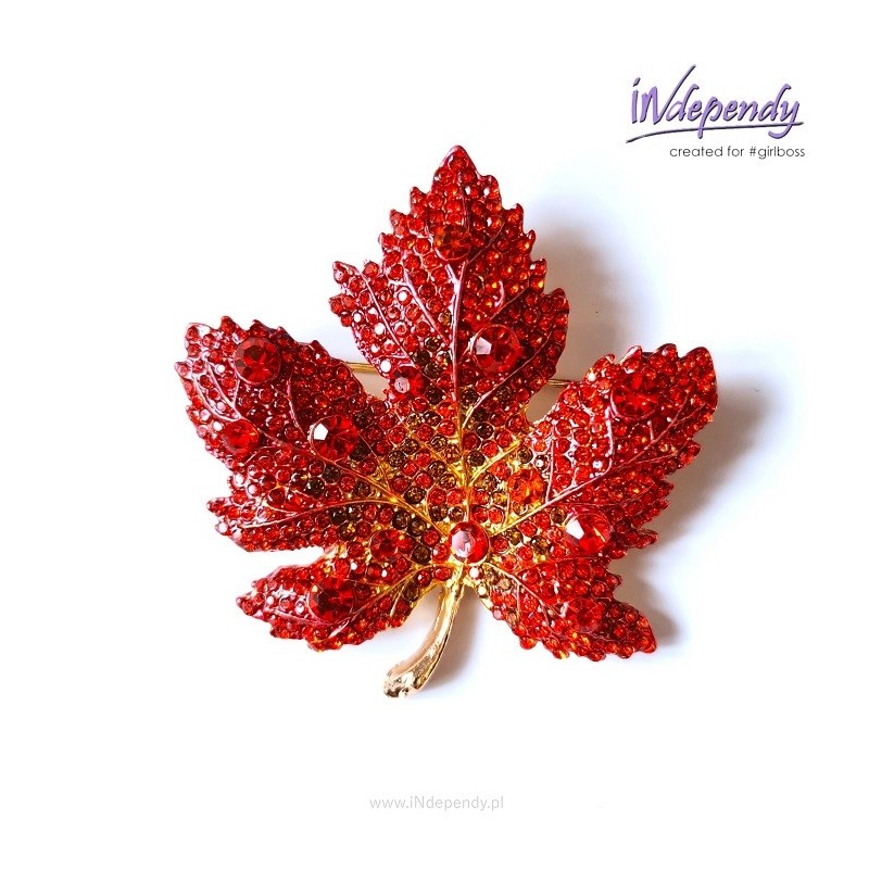 Broszka liść klonu – elegancka biżuteria do płaszcza i swetra