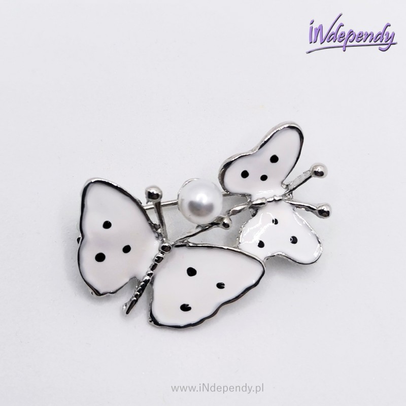 Biżuteria modowa w stylu pin-up - broszka białe motyle w czarne kropeczki