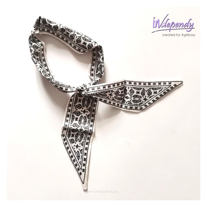 Chustka na szyję satynowa – geometryczny motyw