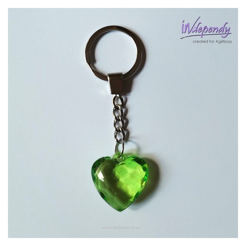 Breloczek damski – serduszko imitujące diament