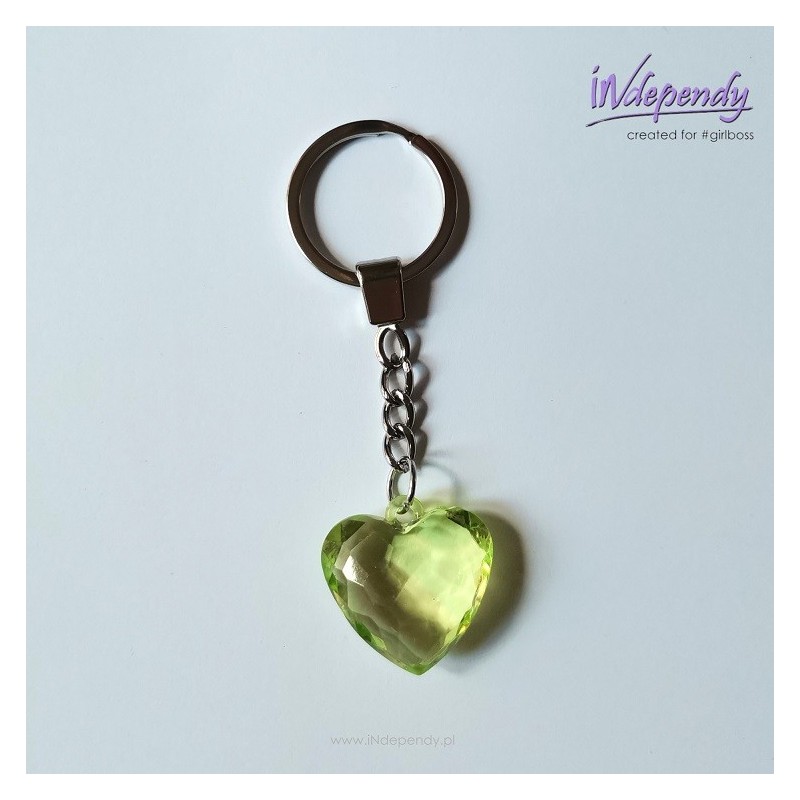 Breloczek damski – serduszko imitujące diament