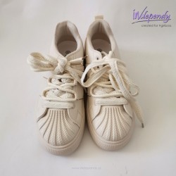 Kremowe sneakersy damskie z gumowym noskiem | Modne buty casual