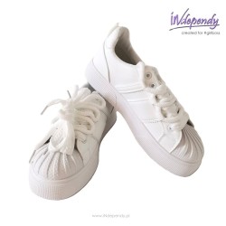 Białe sneakersy damskie z gumowym noskiem | Modne buty na co dzień